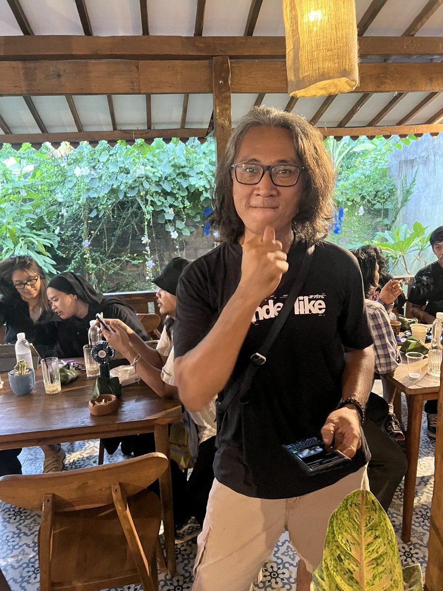 paksiraras's tweet image. wong paling sibuk neng twitter 2 hari ini 🤣

@PatubMbel