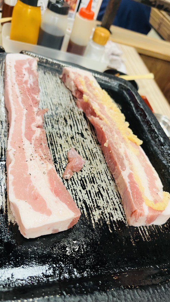 ryutancamp's tweet photo. 豚を喰う🐖
#サムギョプサル https://t.co/DpCbdmhBuI