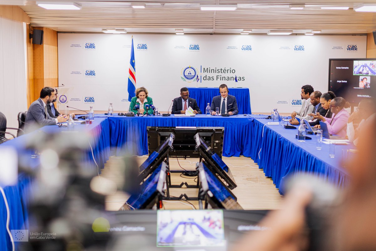 EU in CV tweet media