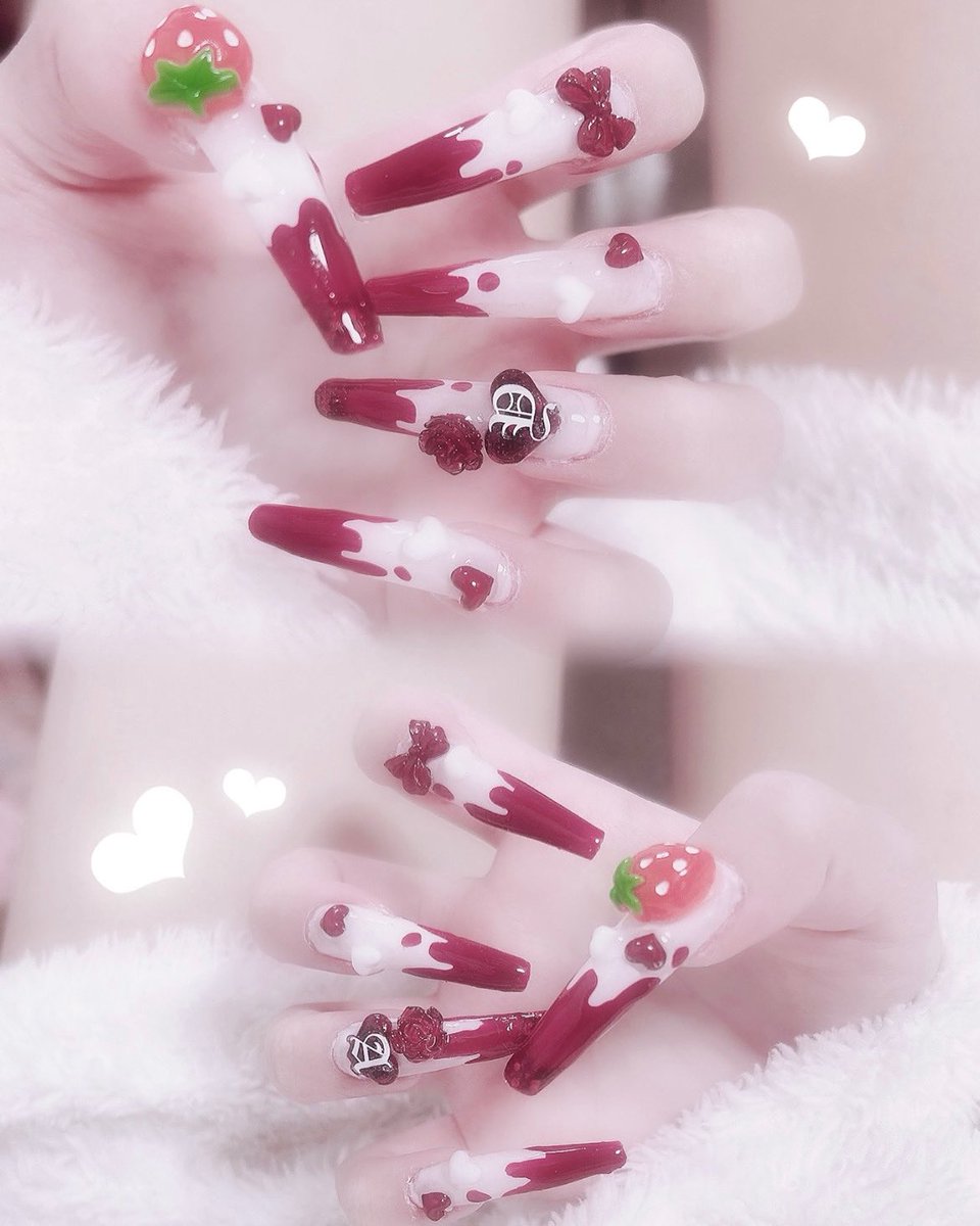 バレンタイン近づいてるので過去のバレンタイン仕様ネイル💅🏻🎀
参考にするのはいいけどあたかもオリジナルです✨✨みたいに載せるのはやめてね🥲✋🏻💦 https://t.co/L5c4Wymn6y