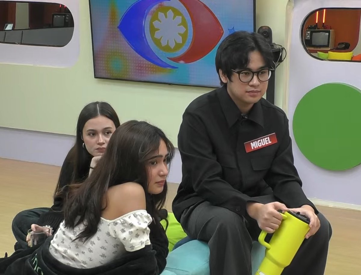 eliphilicz's tweet image. krystal, eli and miggy!

LIZGUEL MOWMeantToBe
#PBBCollab20DanceWithMowm