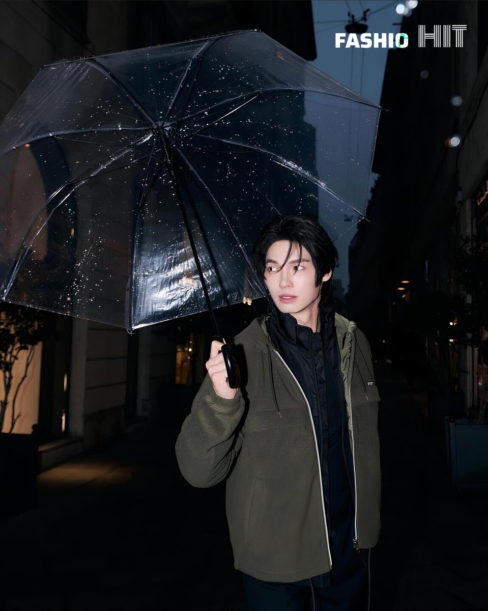 fashiohit_'s tweet photo. 𝗣𝗿𝗮𝗱𝗮 Ambassador 𝗠𝗲𝘁𝗮𝘄𝗶𝗻 he's already here in Milan, Ready for the Show.

#FashioHIT #winmetawin️ #PRADA https://t.co/5W0hkOca2j