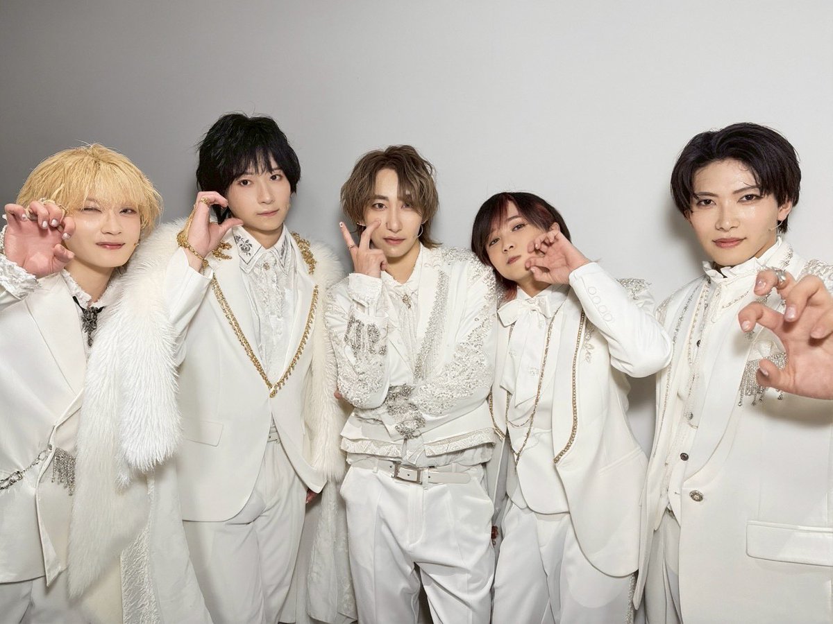 荒牧慶彦 tweet media