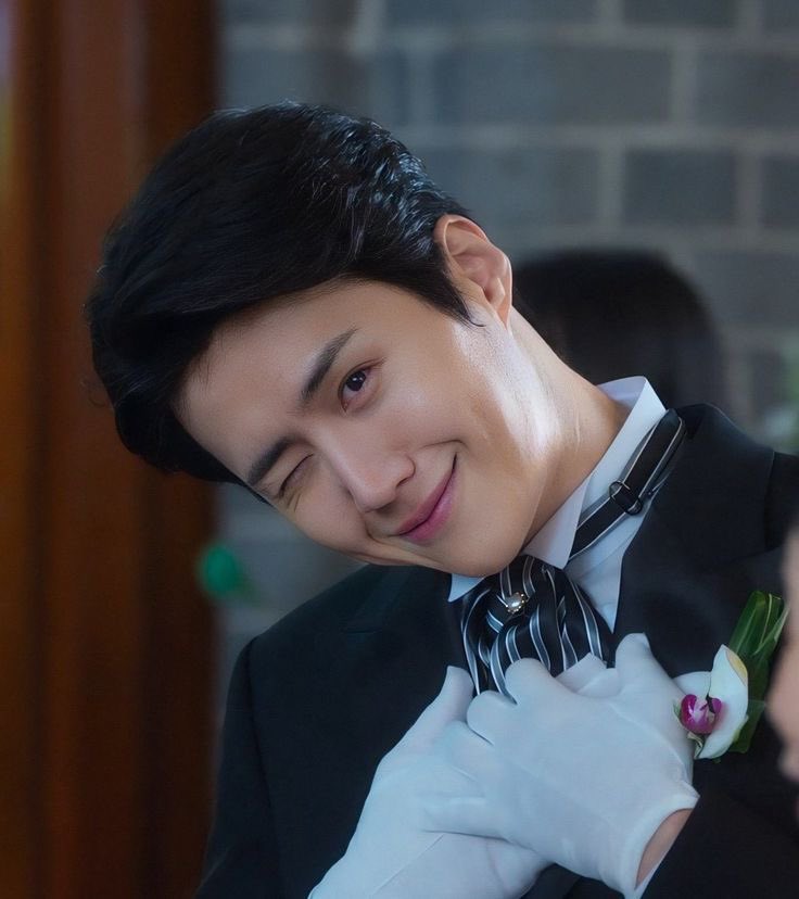 seondusik's tweet image. just kim seonho being a green flag in 4 different fonts