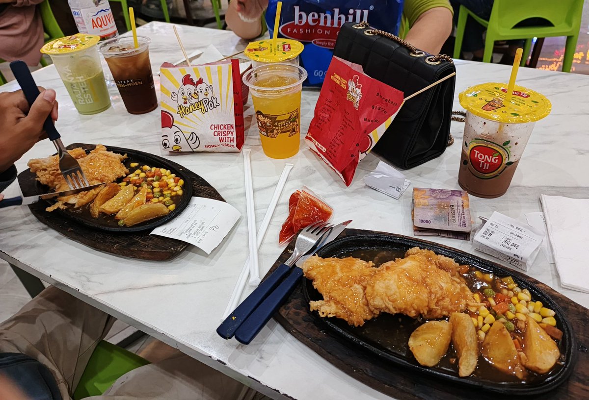 makeufl's tweet image. 💨💨