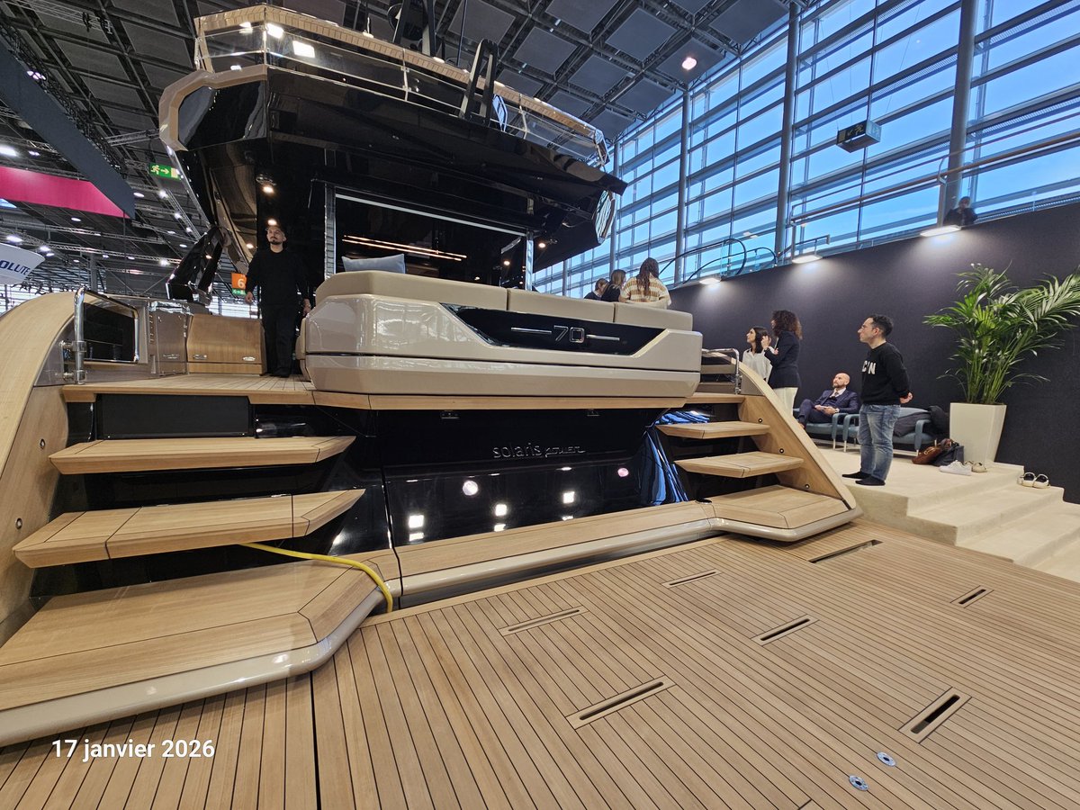 Charterminute's tweet photo. Charterminute at the Düsseldorf Boat Show for the Solaris 70ft world premiere https://t.co/WksspeFjkl