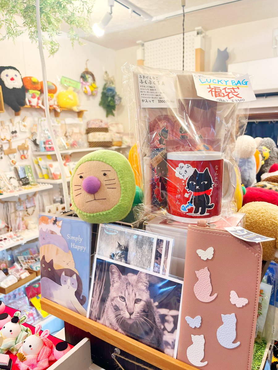 Queue_de_cle's tweet image. 本日の営業は終了致しました。
ご来店ありがとうございました☺️

明日は定休日の為お休みです
明後日火曜日
空堀の路地奥にて皆様のご来店
お待ちしております✨✨

#クーデクレ #ハンドメイド