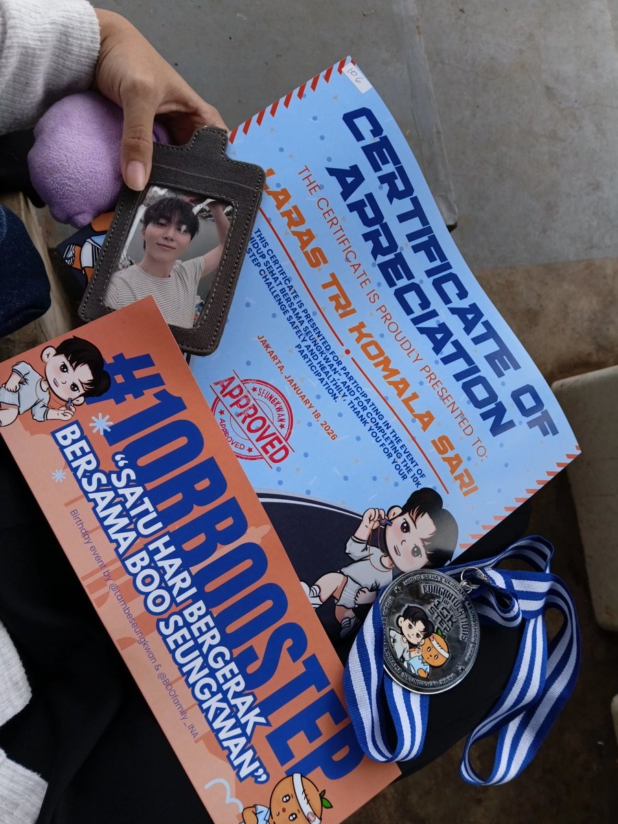 everyonejayy_'s tweet photo. weekend produktif, berhasil ngelawan cuacaa yg ngeledek ituu🏃♀️🏃♀️🏃♀️
#10RBOOStep 🍊 https://t.co/2XEjsGYsrn