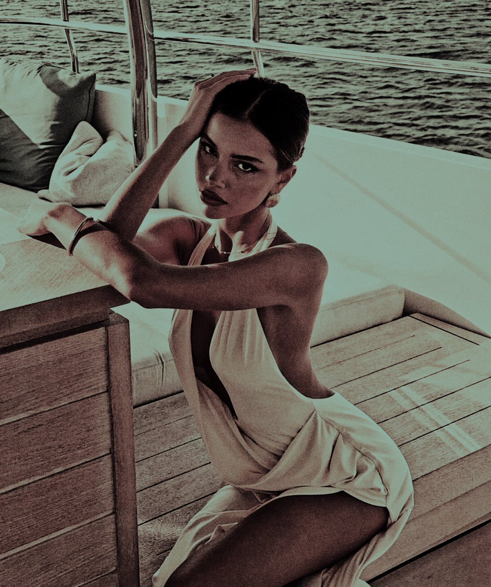 ᅠ ᅠ ᅠ ᅠ ᅠ ᅠ ᅠ ᅠ ᅠ ᅠ 𝓲𝐜𝐞 𝓹𝐫𝐢𝐧͟𝐜͟𝐞͟𝐬𝐬 tweet media