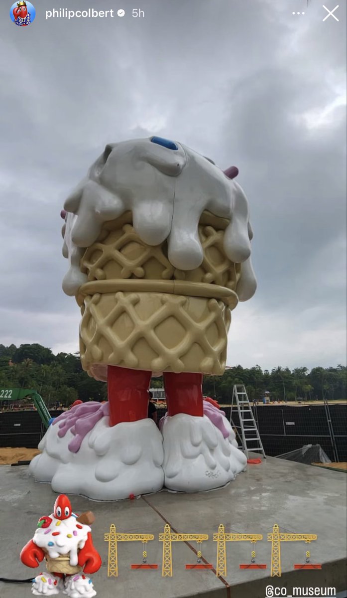 Qinister_'s tweet image. There seems to be some surprise installation at @Sentosa_Island with @Philipcolbert's Icecream Lobster sculpture!
Stay tuned, sculpture is still under construction! 🚧 🏗️