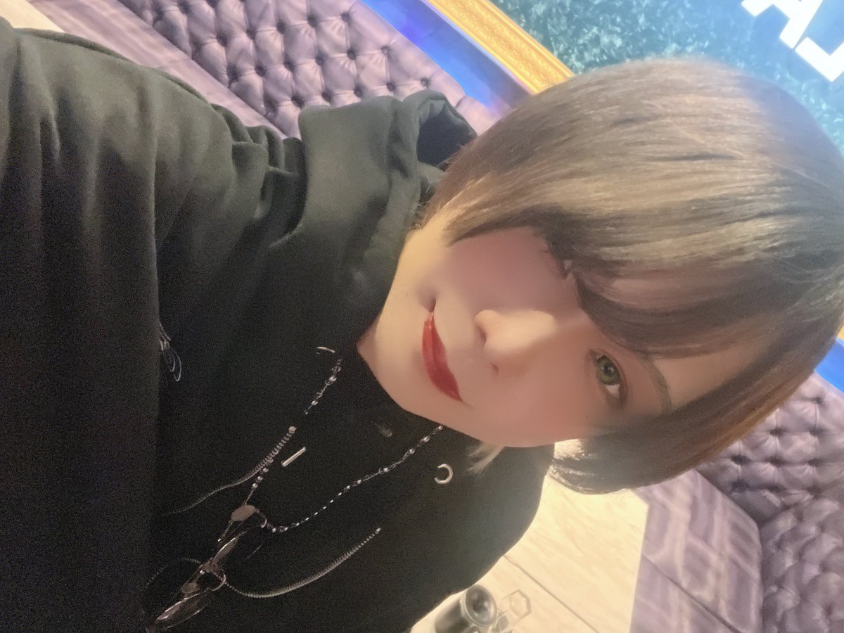 eim1220's tweet photo. 最近地雷系にハマってる https://t.co/aqEPBiVvpK
