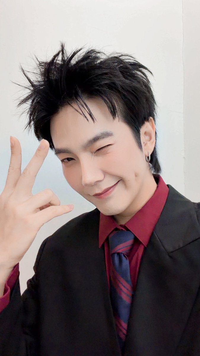 หน้าเด็กรับเลี้ยงไหมคับ 😜
กินน้อย นอนง่าย ไม่ดื้อ…มั้งนะ 😂
แถมยิ้มเก่ง อ้อนเก่ง ดูแลหัวใจได้ดีมาก 💖
แฟนคลับคนไหนใจดี รับผมไปดูแลหน่อยได้มั้ยคับ 😎✨

BETTER HAIR TOGETHER BUILD

#NanNeverAloneXBuild