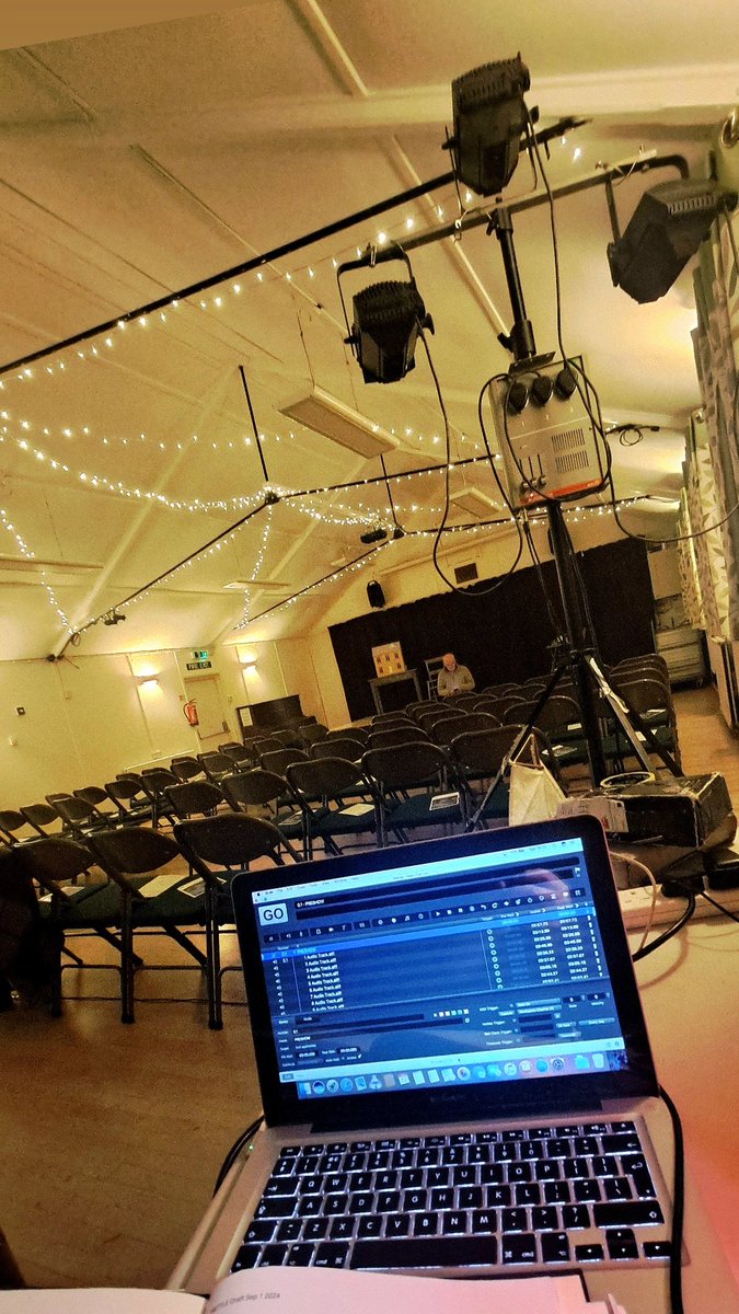 comgavrob's tweet image. Currently touring #mettle to The Midlands and village halls for #liveandlocal @Ruraltouring
It's not all champagne and plaudits, sometimes it's tea and biscuits! 
#theatre #touring #dtama