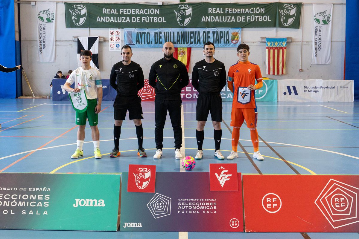 🏆 Campeonato de España <a href="/FutSalRFEF/">Futsal RFEF</a>
 
🔛 Arranca el tercer partido del #CESA Sub16

⚔️ #AndaluzaSub16FS 🆚  <a href="/FFCV_info/">FFCV</a>
⚔️ <a href="/fedfutnavarra/">Federación Navarra de Fútbol</a> 🆚️ <a href="/FedFutbolCeuta/">RFFCE</a>

📺 En directo en los canales 1️⃣ y 2️⃣ de #RFAFtv

💟#FutsalRFAF