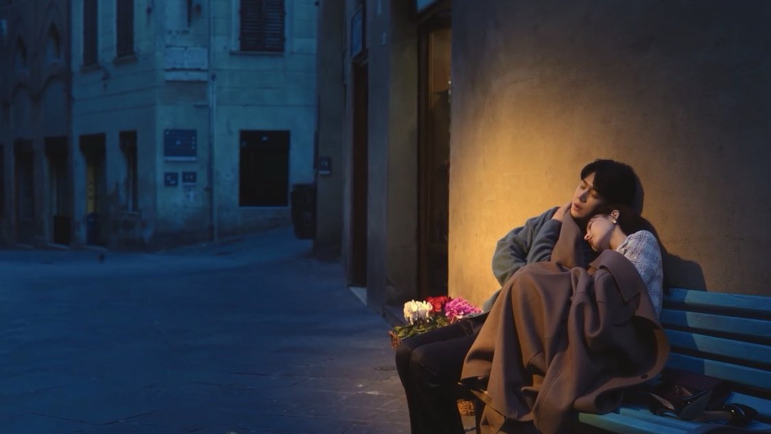 sonobakery's tweet image. went from being mad at each other to hojin putting his coat on her and resting on eo as they sleep 🥹 — #CanThisLoveBeTranslated