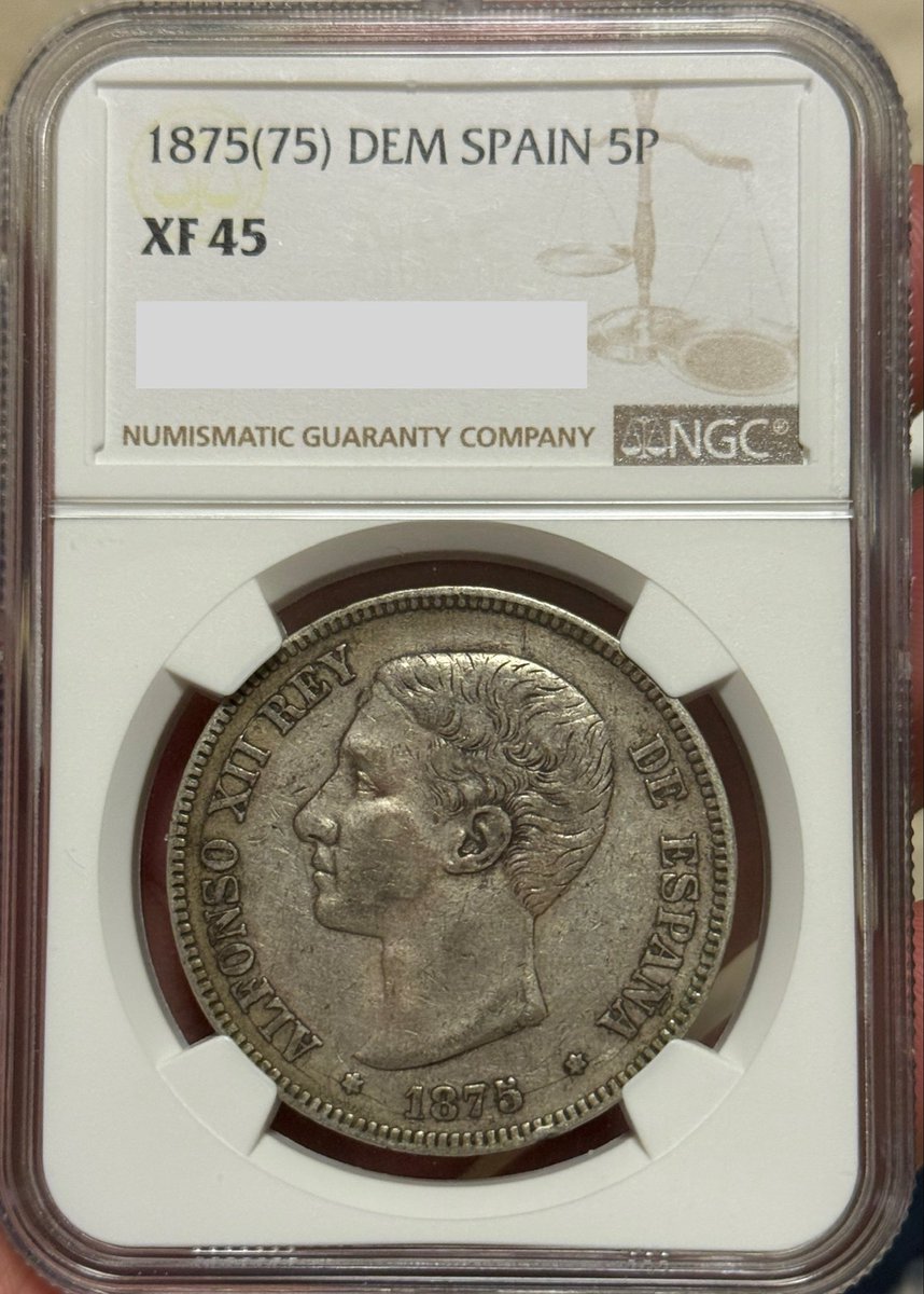 TLCさんに寄った時に購入した海外コイン、パッと気に入り値段もそこまで高くなかったので即買ってしまいました！  持っているレアルのデザイン、まぁスペインのだから似ているのだと思いますが、ステキな感じです😊！