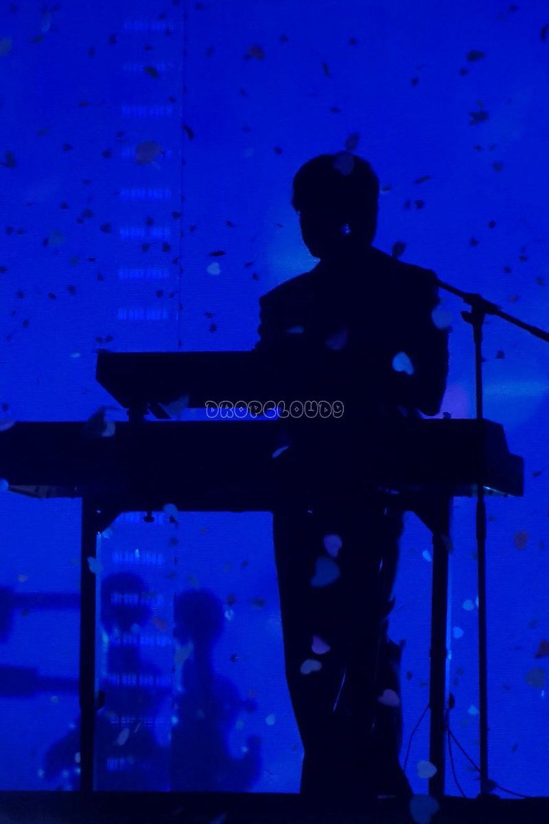 dropcloud9's tweet image. 🩵 #원필