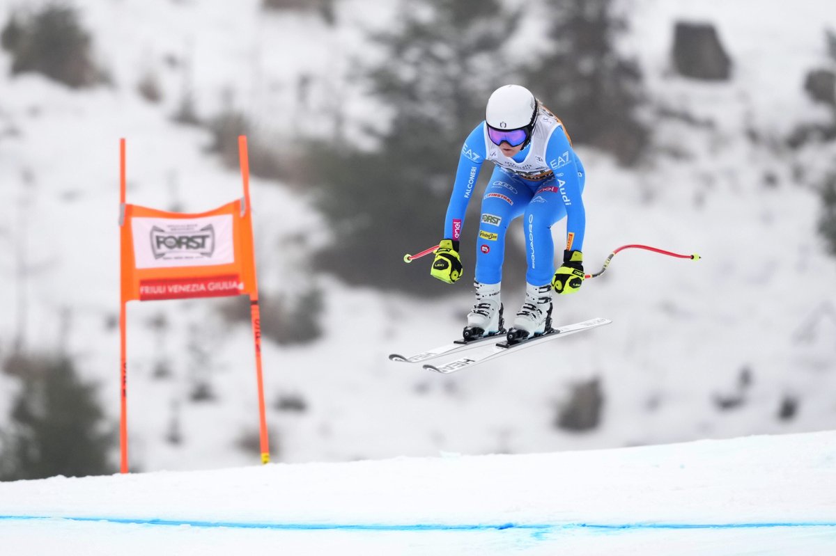 Tarvisio, Aicher vince il superG, Goggia, Pirovano e Melesi in top 11 dlvr.it/TQQFZZ