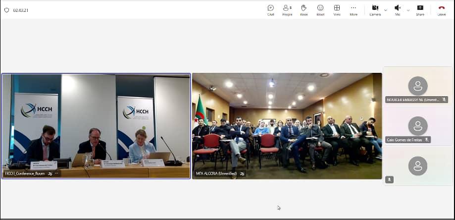 SECCNE_Chaib's tweet image. le MAE a organisé en coordination avec le Bureau permanent de la @HCCH_TheHague, un atelier de formation par visioconférence, consacré à la présentation du mécanisme de délivrance de l’Apostille, des documents concernés par cette certification et des différents acteurs impliqués.