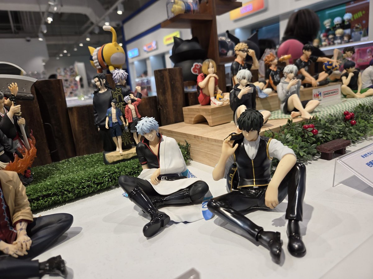 드기랑 팝업다녀옴!
어떻게 이게 한국이지..? 16년전입덕당시나한테보여줘야만해 이 달라진 세상을