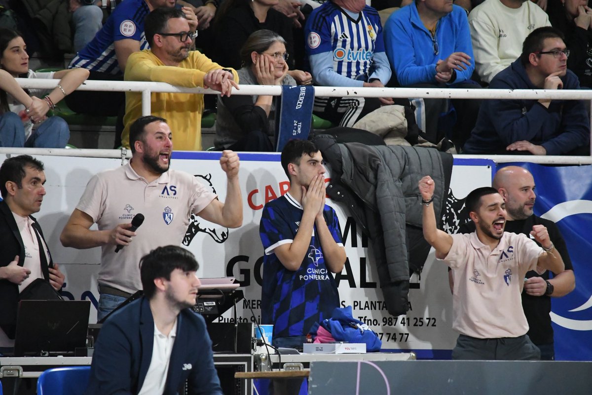 Pasión y sufrimiento por nuestro <a href="/baloncestoSDP/">Clínica Ponferrada SDP</a> 💙

📸 <a href="/RedBlanquiazul/">Red Blanquiazul</a>