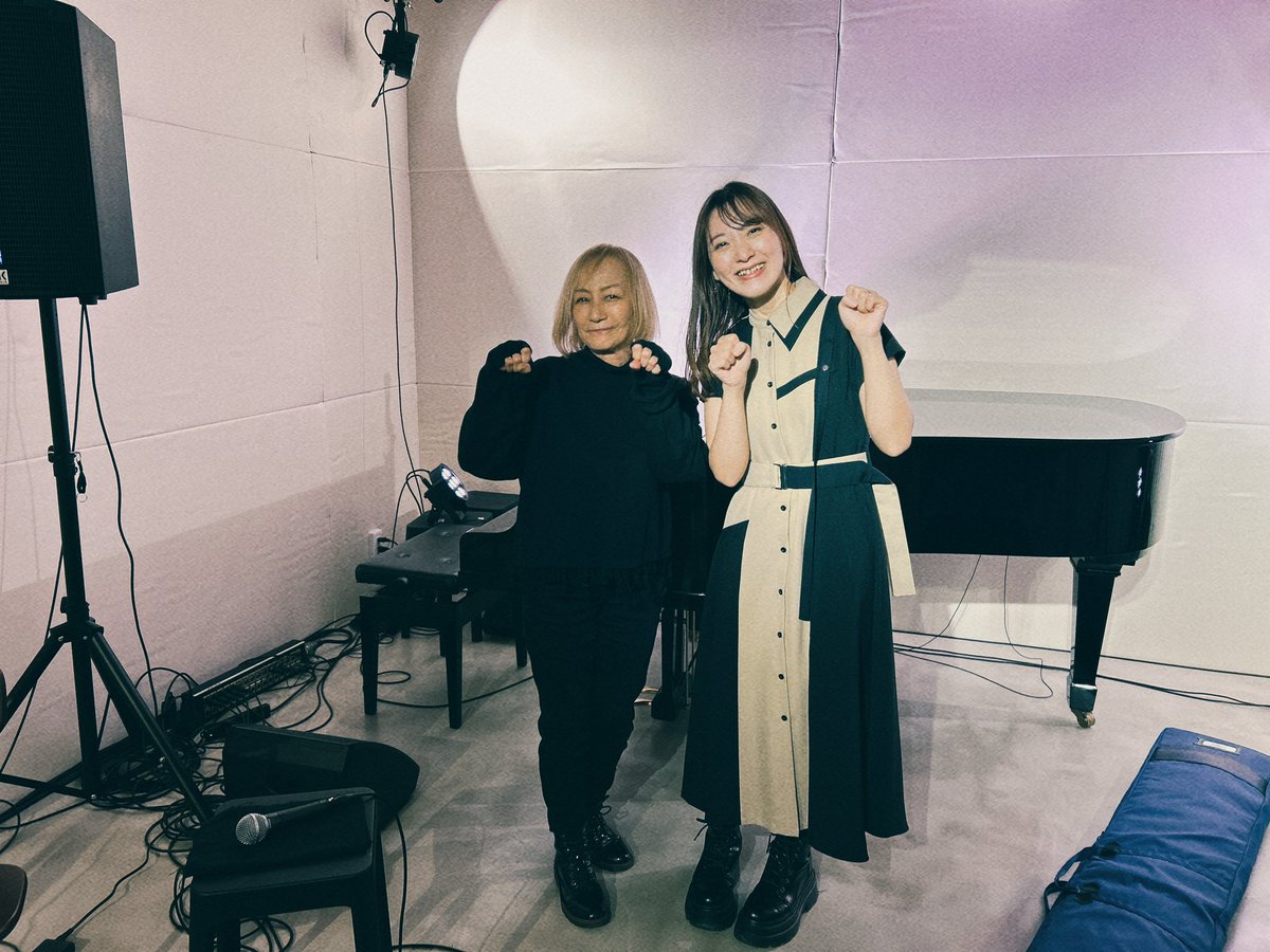 無事に終わりました✨

素敵な皆様と共に楽しい時間を過ごすことができて楽しかったです✨
これからまたいろいろ勉強していこうと思います📚📚

猫🐈ポーズで📷