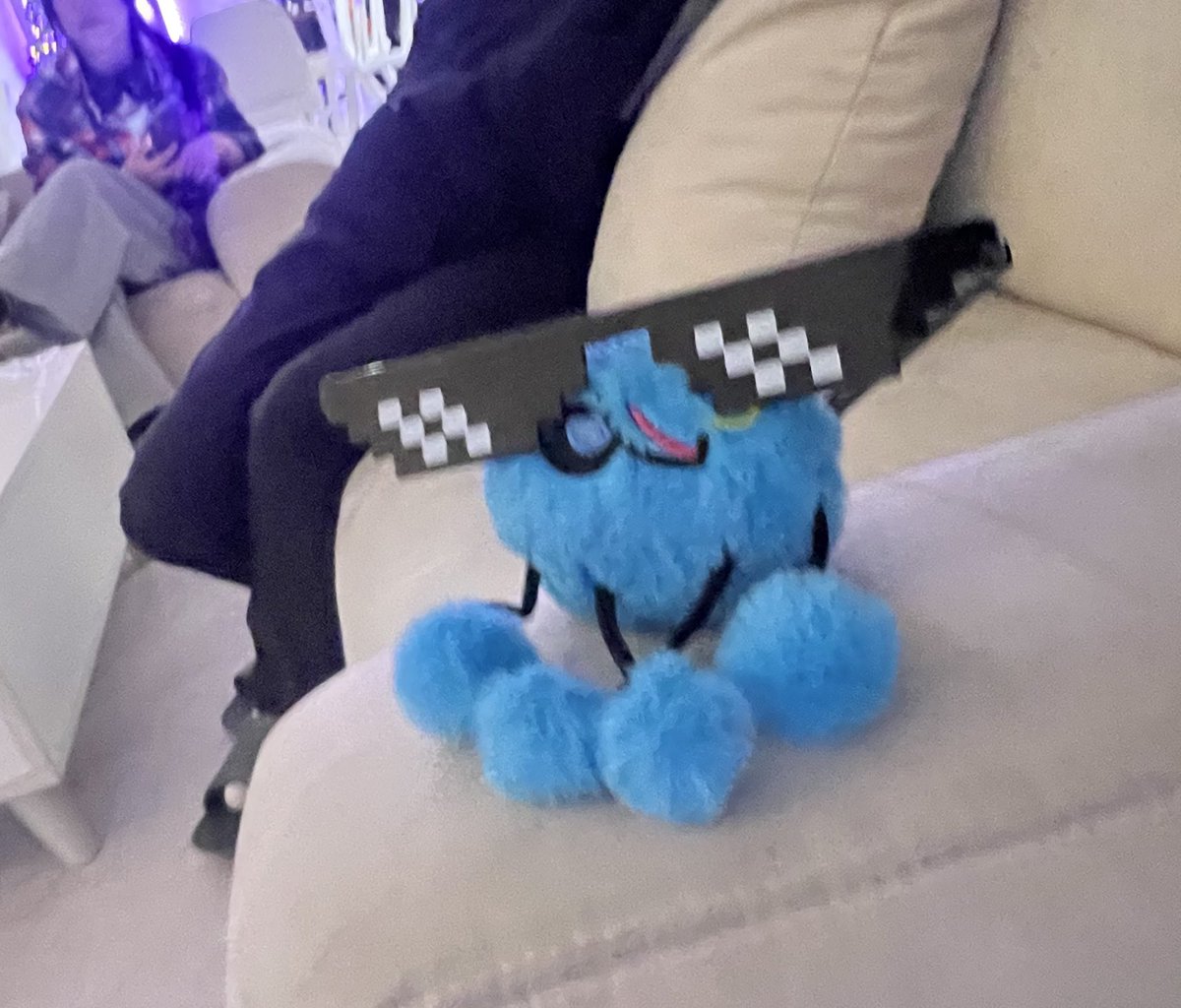 #2026년_요철아레나_종료
너무 재미있었고요… 
부끄럼쟁이라 트메랑 붙어만잇엇네요
미친 주제와 더러운 그림 사죄합니다😭😭
코스어분들 레전드라 진짜 와 무슨 참가자보듯이경계하고멀리서영원히사랑함.
그리고 길쭉날쭉 신님에게 압도당함. 내년에 또 열어주새요…