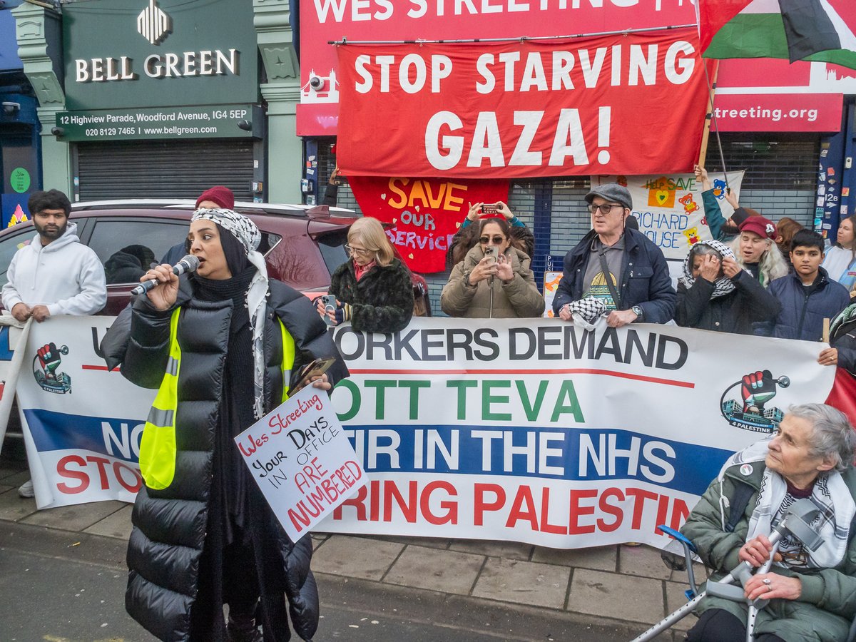 Yesterday's March toWes Streeting's Office in Ilford calling for his resignation for his racist attacks on healthcare workers who support Palestine. More pictures at facebook.com/media/set/?set…