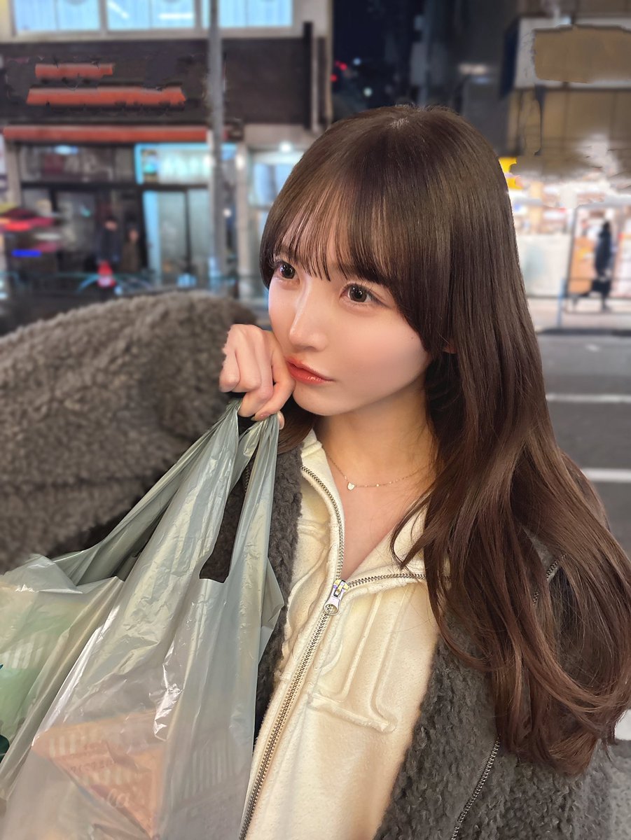 由良ゆら #よーよーよー♡2月1日4周年ライブ (@yurayura_yuraa