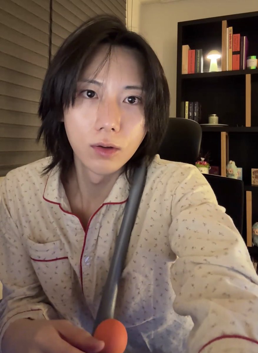 bebornalien's tweet image. 못생긴 진경이 치우고 고혹 현승이나 보여줘