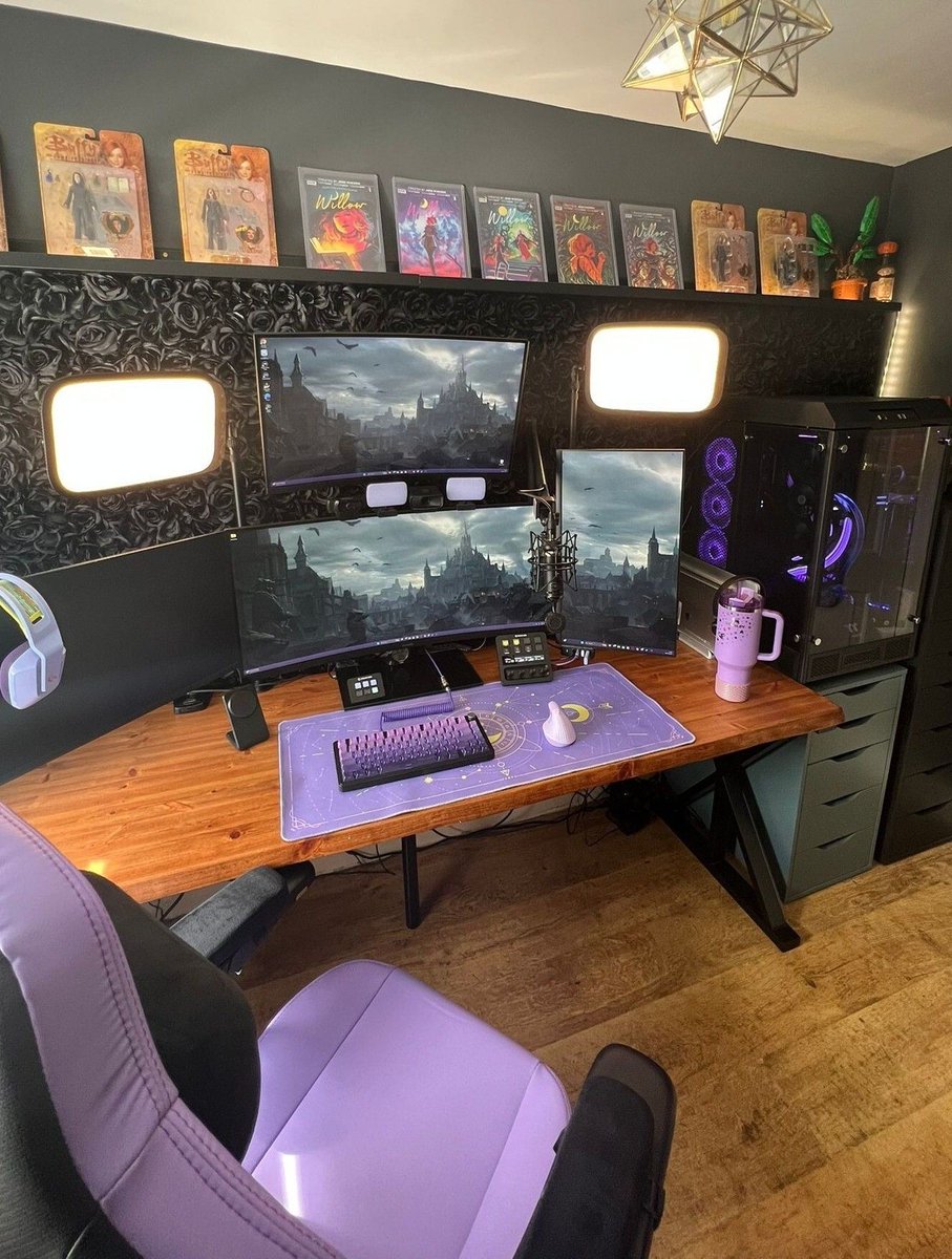 nyujazz's tweet photo. A post-worthy setup 👑#twitch #pcsetup https://t.co/NaGbH6kuc9