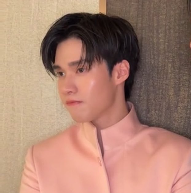 blujeeer's tweet image. สมุดจดบันทึกความงอนน้อกพิ้กพิ้ก :

1. กลับมาง้อดิ
2. ยัง
3. ใครคับเนี่ย