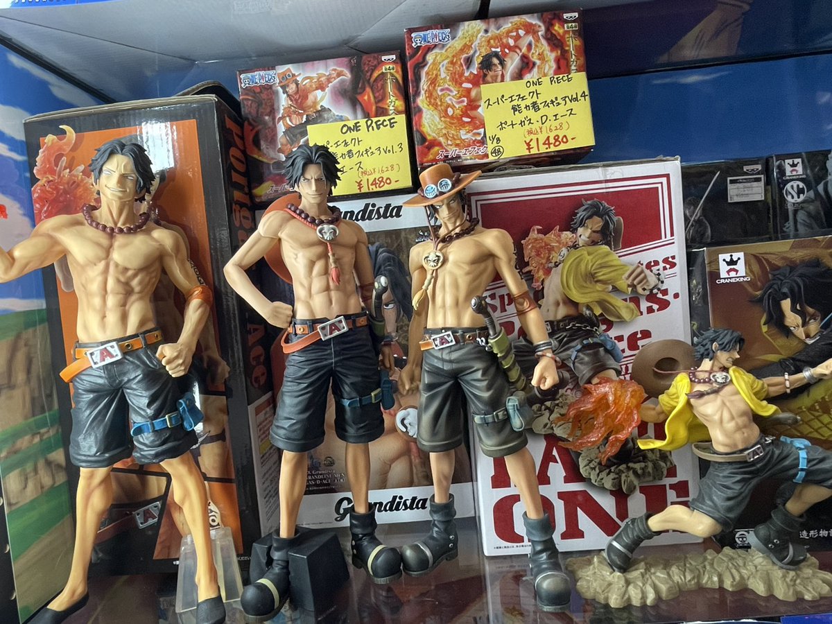 ワンピース フィギュア販売中‼】 #ゾロ #エース コーナー #白ひげ海賊