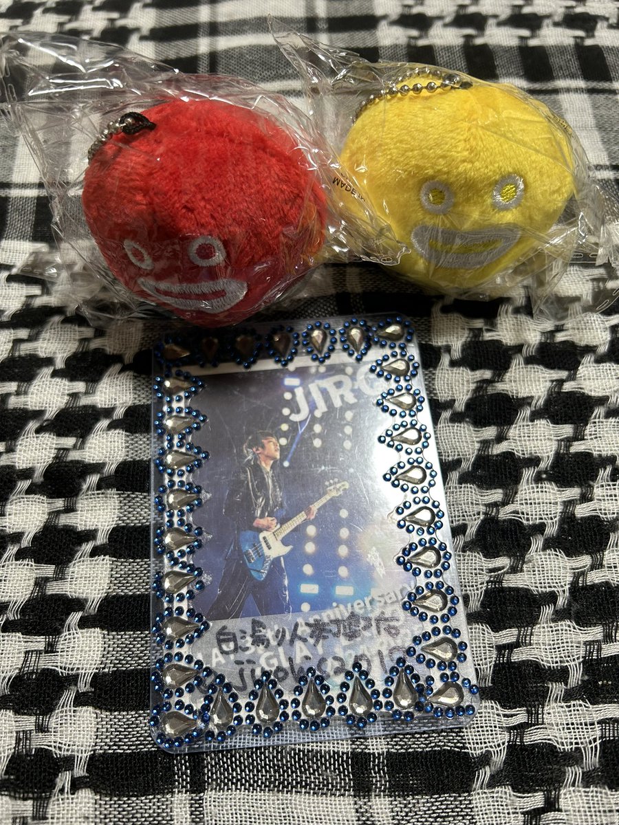 交換・譲渡】GLAY EXPO MUSEUM ミニ・ボール ZURA 譲 赤、黄色 求 青