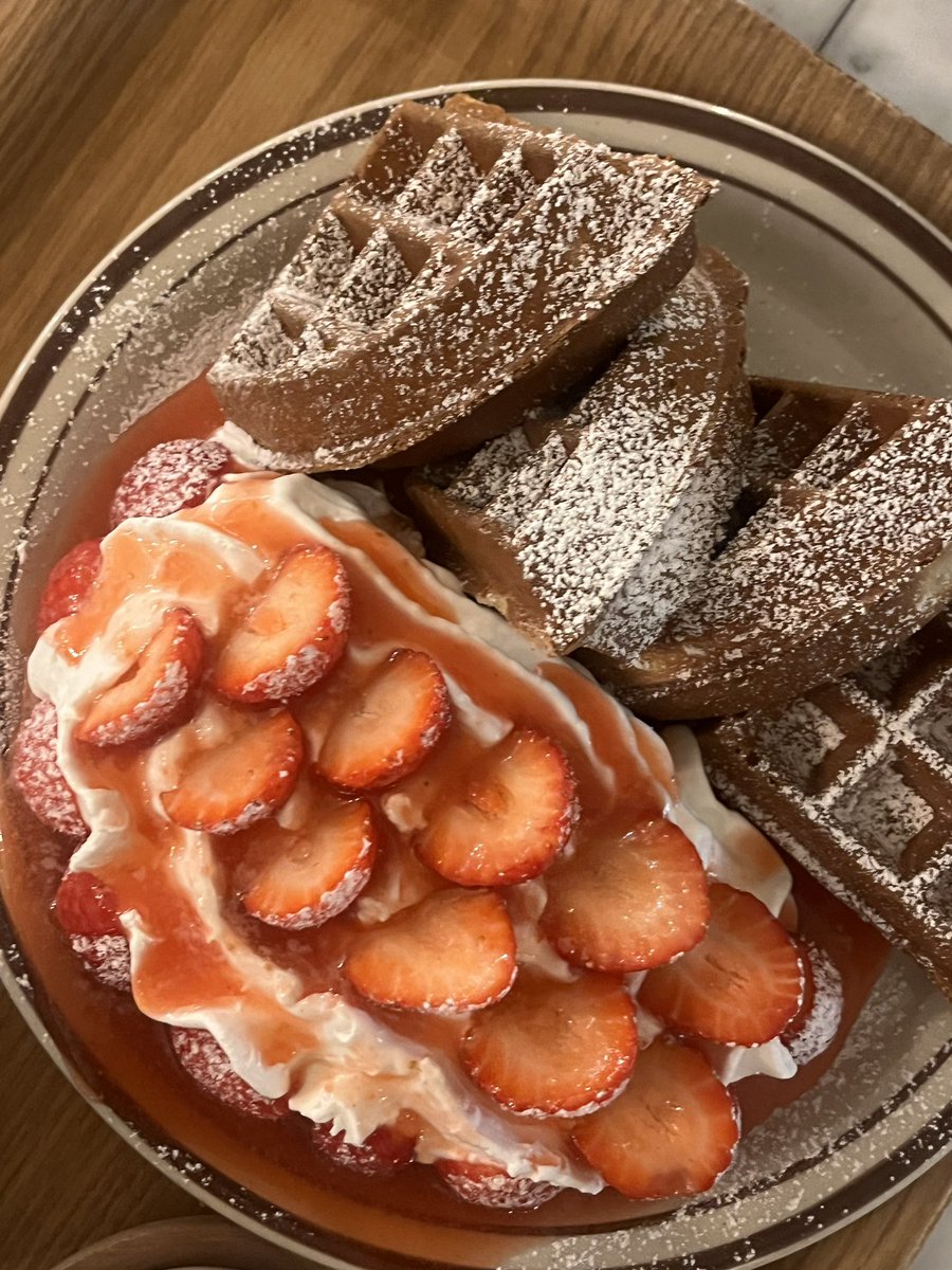 eiduj's tweet image. イチゴ愛クラブ🍓❤️