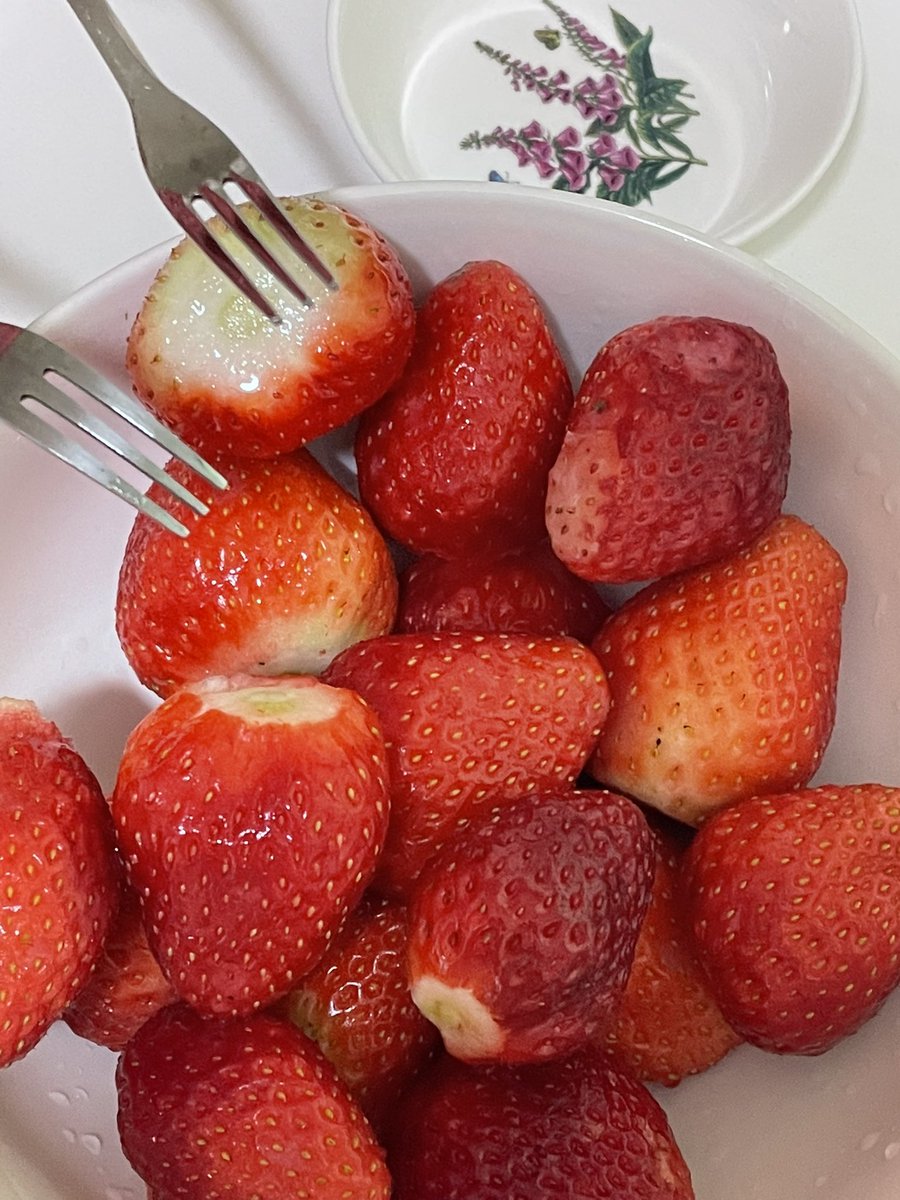 eiduj's tweet image. イチゴ愛クラブ🍓❤️
