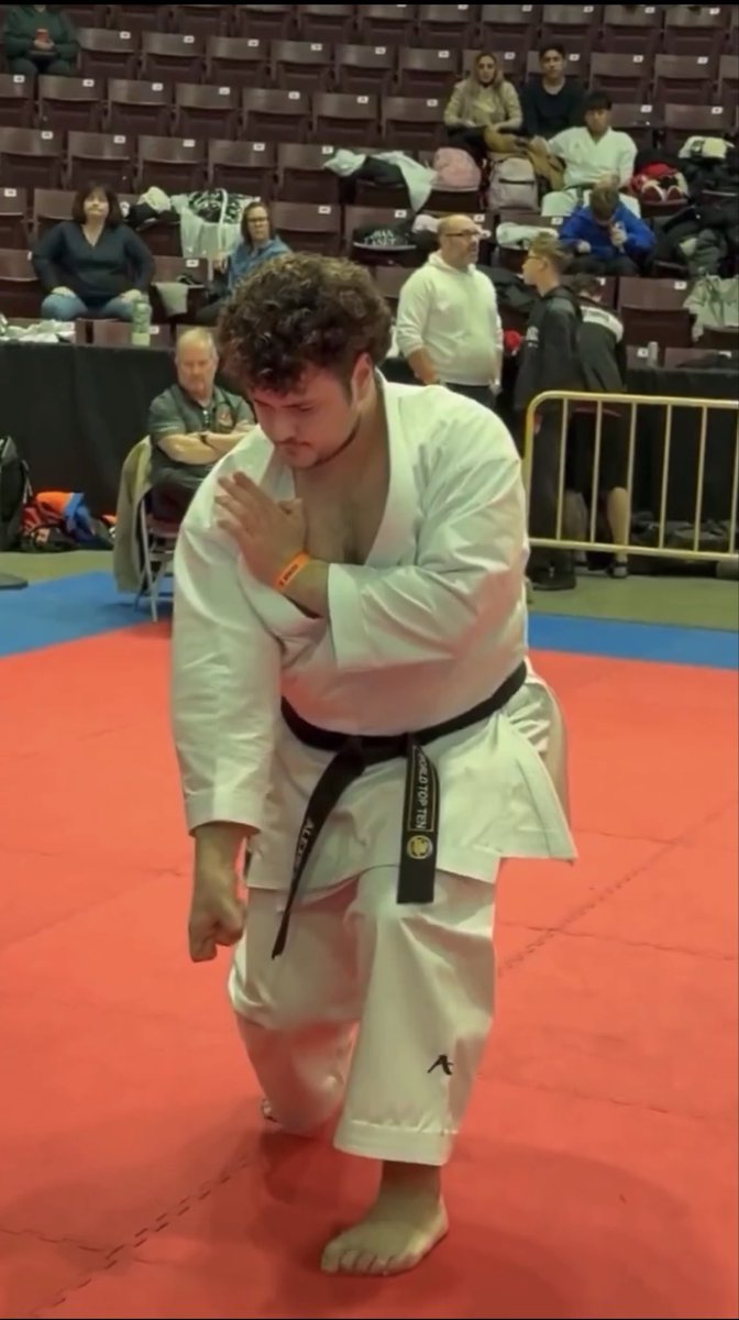 diddwiggler's tweet image. Did this mofo just face the opps ? Dam this the new karate different