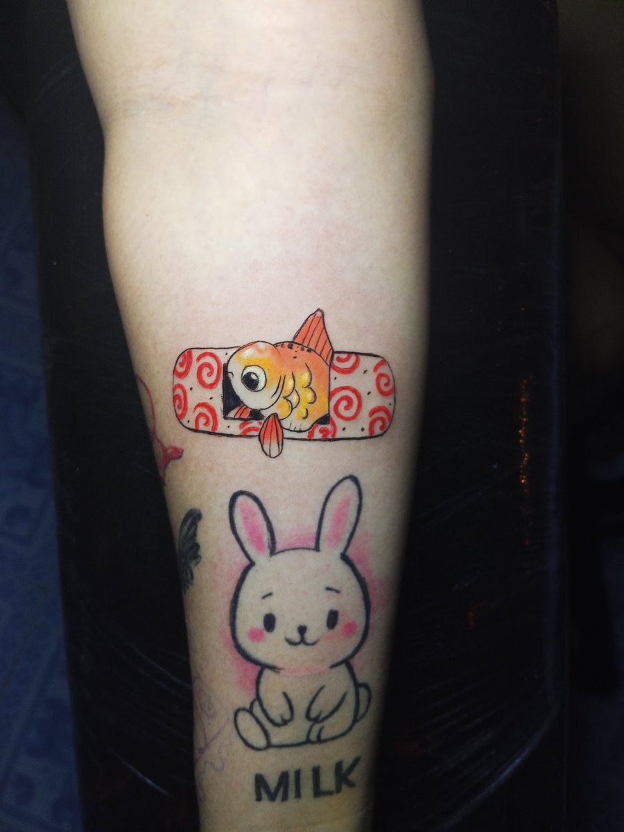 📍TRTATTOOS FUTRE INK 
 ความสะอาด: อุปกรณ์ เปลี่ยนใหม่ทุกเคส ปลอดภัย100% ช่างใจดี ปรึกษาได้ตลอด ไม่ต้องเขินครับ
📅 เช็กคิวว่าง/ปรึกษาลายสัก
#ร้านสักมินิมอล #ร้านสักขาวดำ #โปรโมชั่นรอยสัก #CoupleTattoo #MinimalTattoo #BlackAndGreyTattoo #รอยสักคู่รัก #ช่างสักจันทบุรี #ช่างสักขลุง