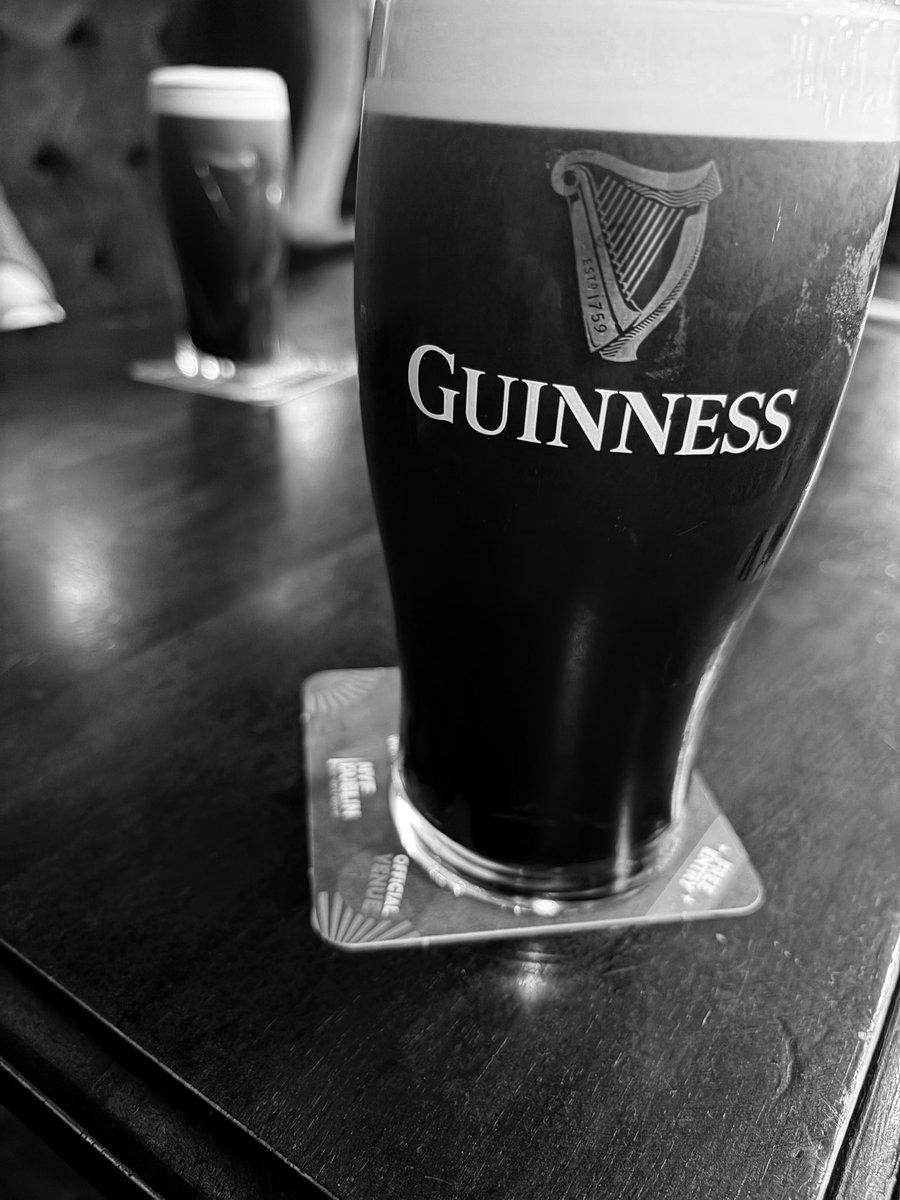 MightyPorter's tweet photo. #Madigans #Dublin https://t.co/sKw3OJ6U1l