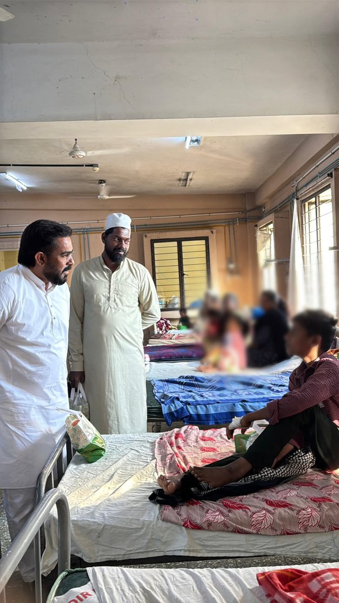 Md_MajidHussain's tweet photo. Distributed Fruits among patients at #Niloufer Hospital and also enquired about their health.
@aimim_national @asadowaisi https://t.co/N8z37skkOm