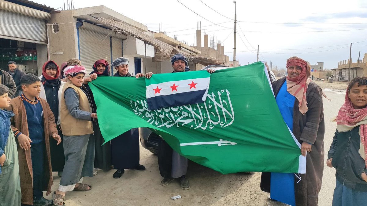 FAHD44747's tweet image. من عشائر #دير_الزور  🇸🇾
أهداء لأهلنا في المملكة العربية السعودية 🇸🇦