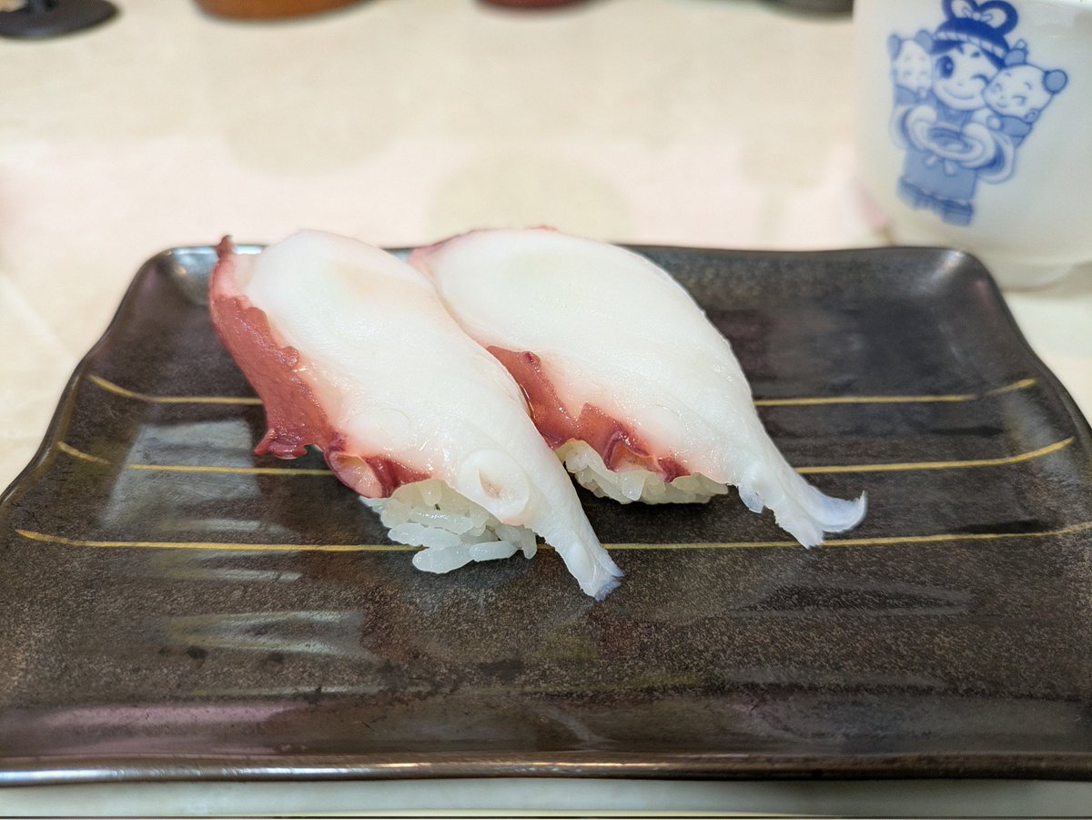 連続お寿司チャレンジ3日目！🍣
休日は80%くらいでお寿司になるので辛い😇w