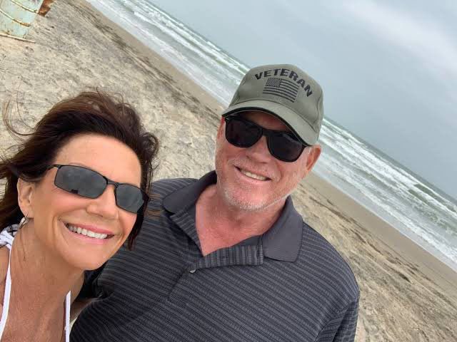 supportvetera's tweet image. I'm wife of a late veteran who served in the US AIR FORCE called AFSC, MOS
He was a jet aircraft mechanic on large
Aircraft B-52 KC-135 after getting is FAA A&amp;amp;P license….... I'm from military family and married to Military