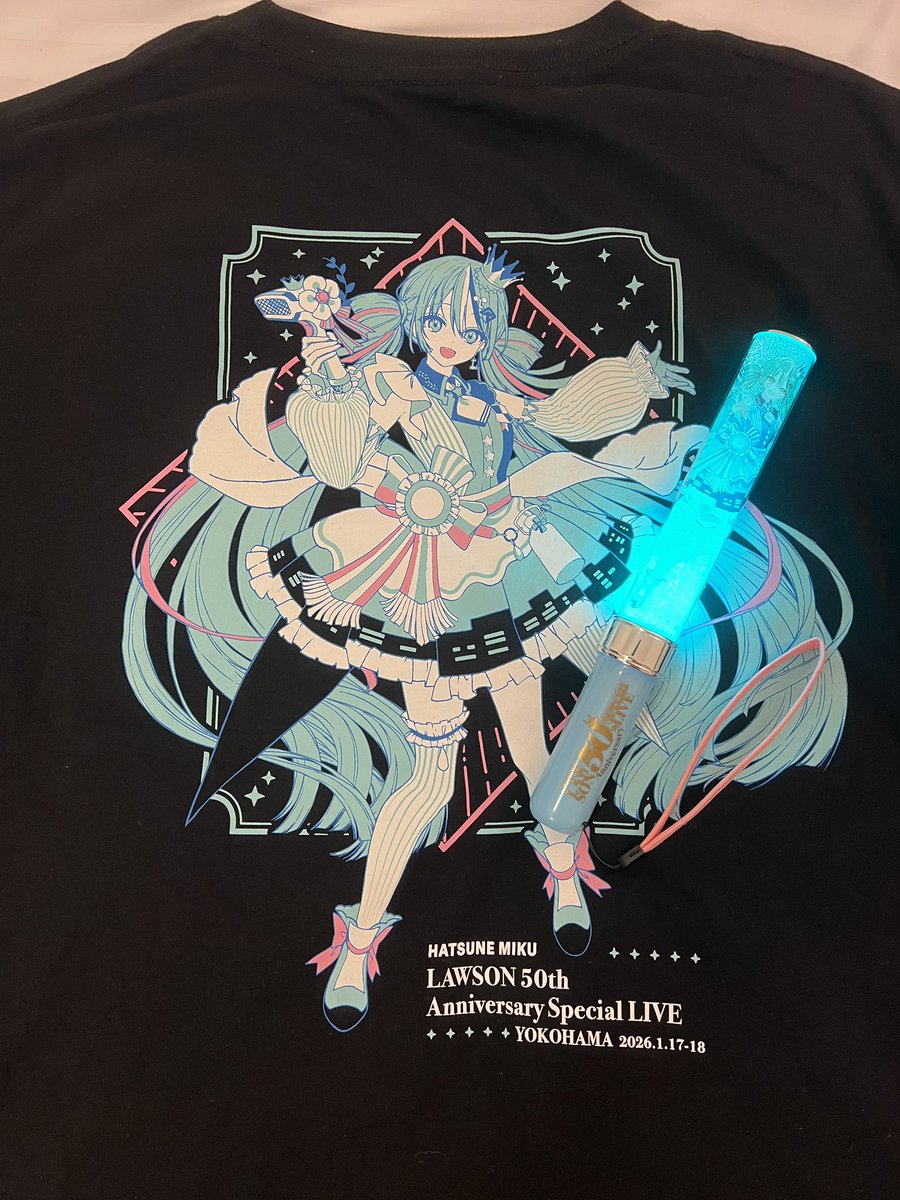 ミクさん、兄さん、姐さん、ルカさん、リンくん、レンちゃん、そしてバンメンの皆様、運営の皆様ライブ2日間3公演お疲れ様でした✨演奏も歌もストレートに突き刺さりその瞬間にしか味わえない音をしっかり楽しめました♪素敵な時間をありがとうございました✨