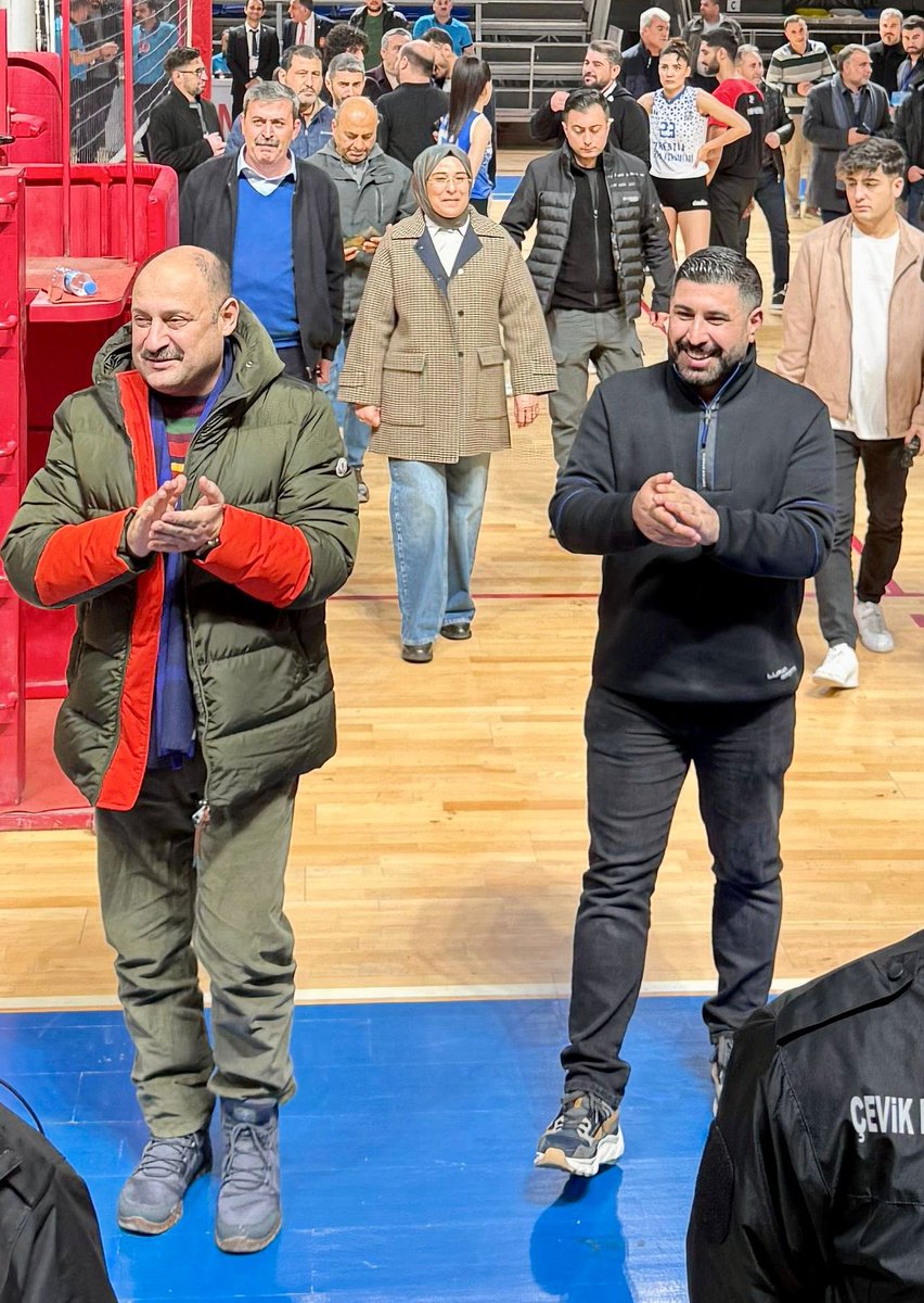 Büyük Başakan Mehmet Kasım Gülpınar⚜️
<a href="/sanliurfabld/">Şanlıurfa Büyükşehir 🇹🇷</a> <a href="/mehmetaliburkek/">Mehmet Ali Bürkek</a> <a href="/avosmancelik/">Av.Osman ÇELİK</a>