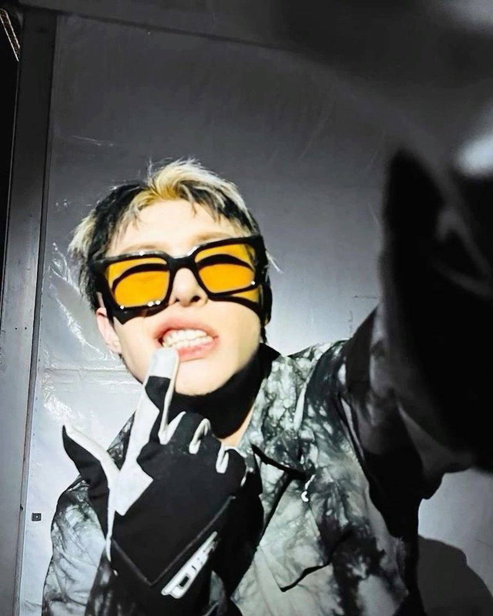 n01likemingi's tweet image. duh