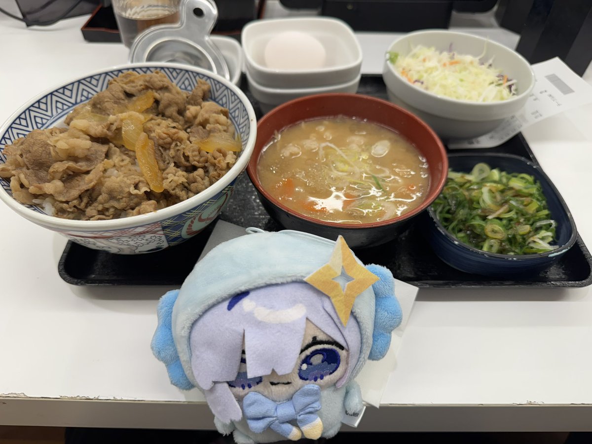 pineknct's tweet image. 夜は牛丼食べた