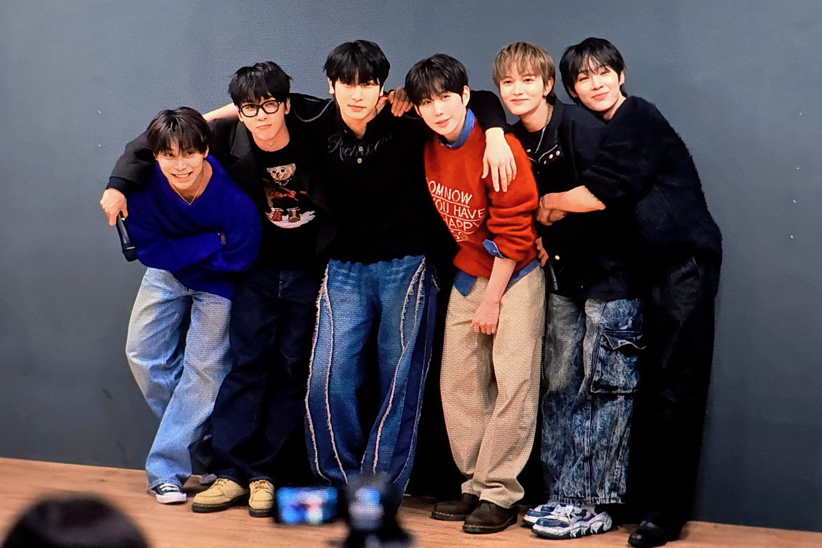 ZEROHOURmz's tweet image. 260118
#BAE173 #비에이이173