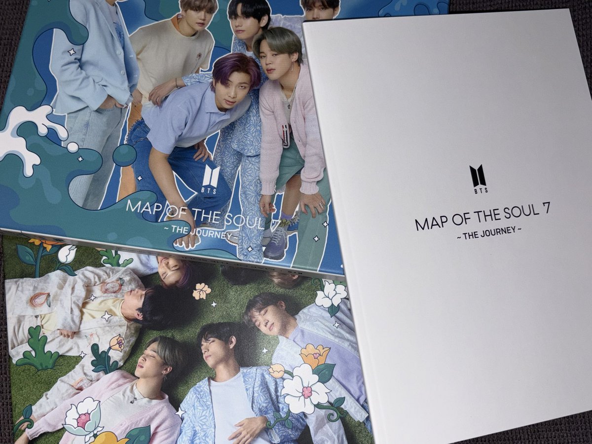 300円で買ったんだけど、FC限定のポストカードとトレカが入ってた