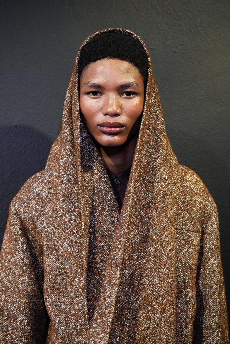 Milano Fashion Week tweet media